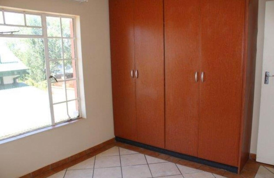 2 Bedroom Property for Sale in Miederpark North West